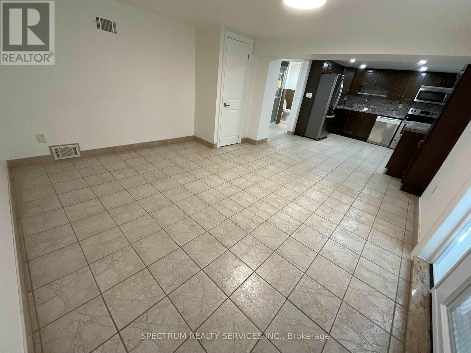 Lower Level - 129 Tavistock Road, Toronto, Ontario  M3M 2P3 - Photo 8 - W12210926