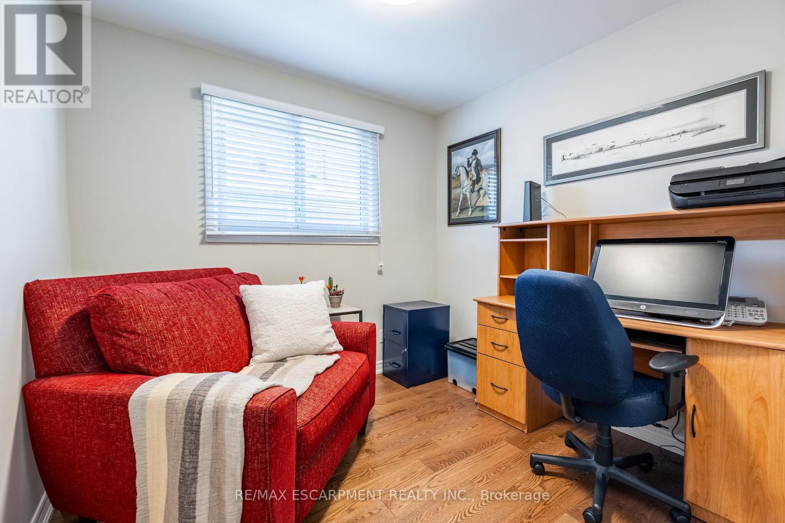 648 Thornwood Avenue, Burlington (Roseland), Ontario  L7N 3B8 - Photo 21 - W12210938