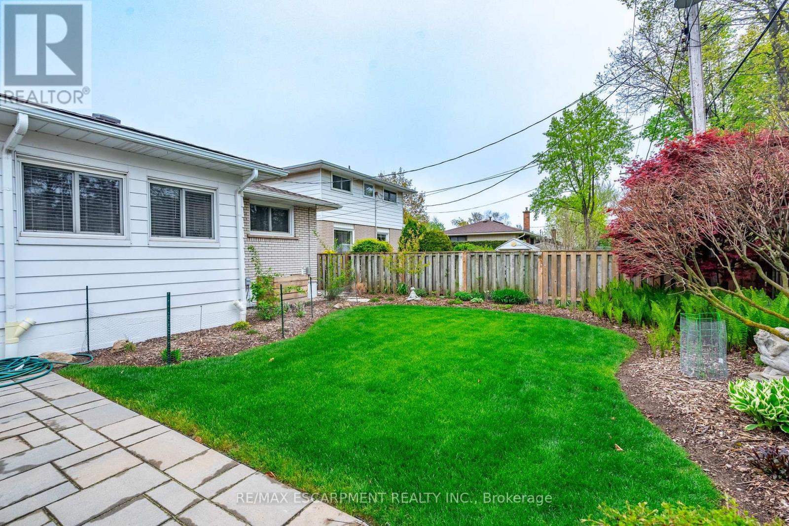 648 Thornwood Avenue, Burlington (Roseland), Ontario  L7N 3B8 - Photo 36 - W12210938