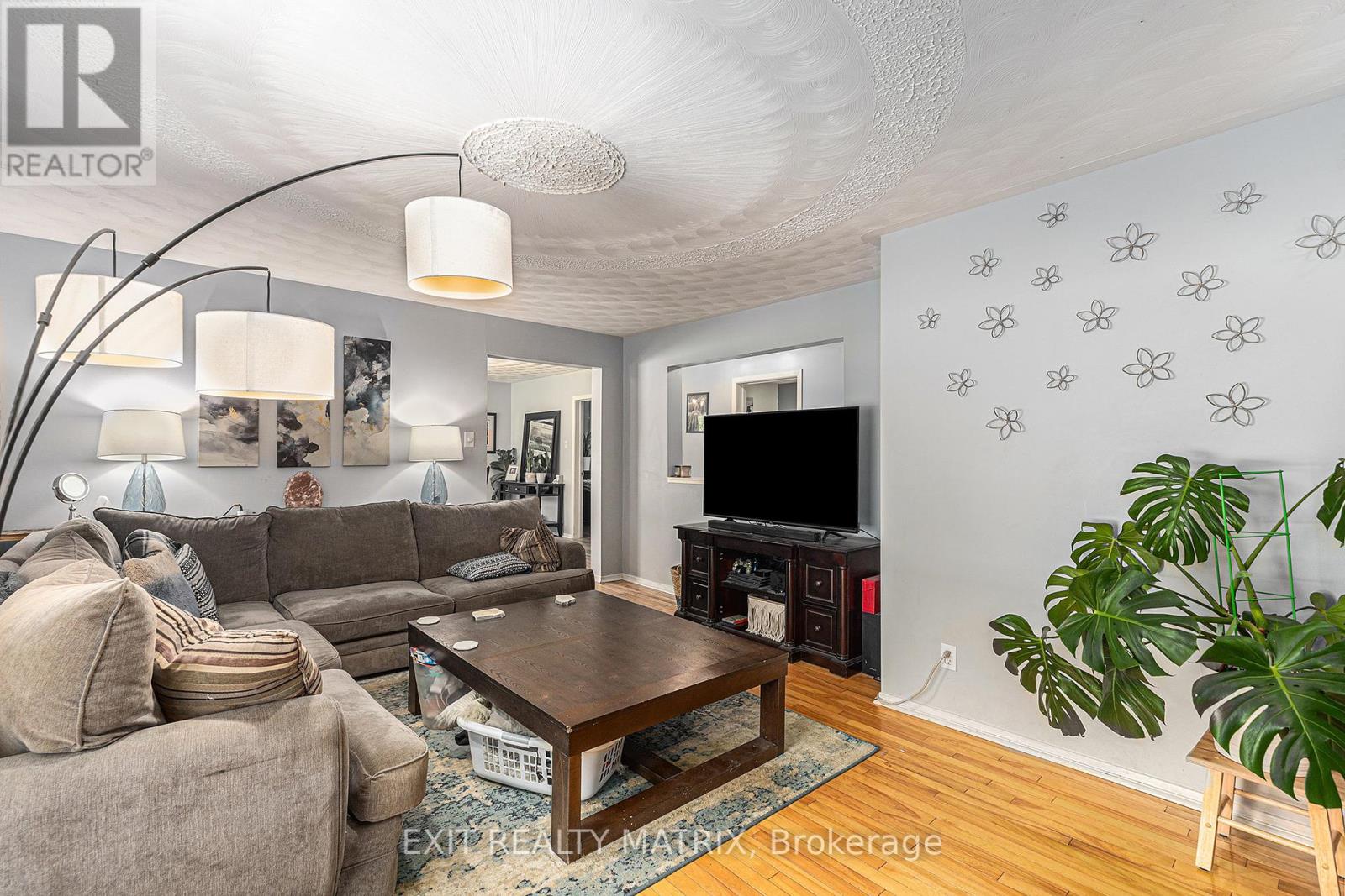 8785 Victoria Street, Ottawa, Ontario  K0A 2P0 - Photo 5 - X12077107