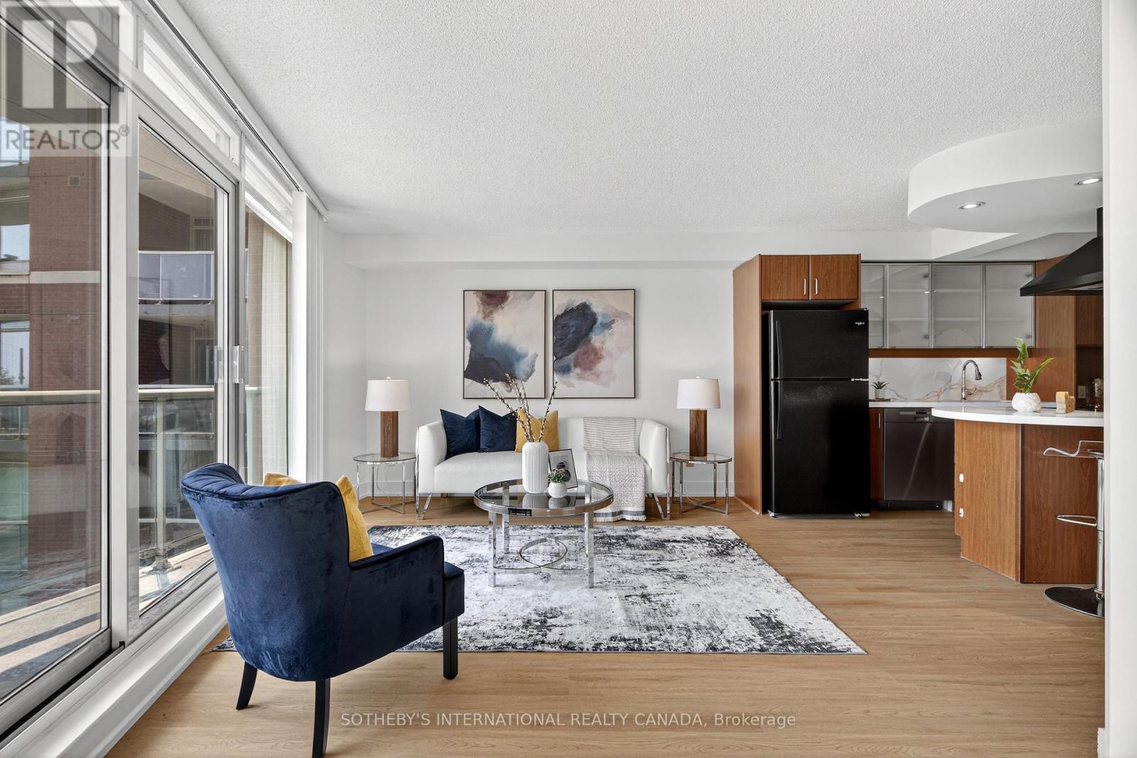 512 - 550 Queens Quay W, Toronto, Ontario  M5V 3M8 - Photo 13 - C12209623