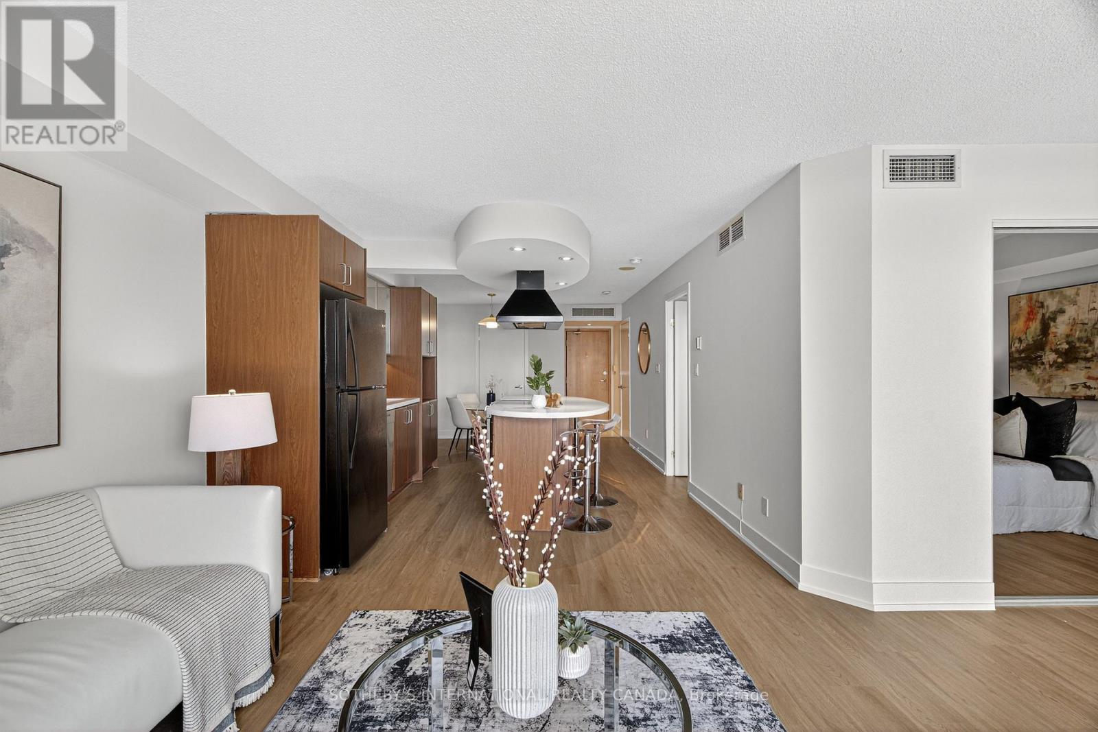 512 - 550 Queens Quay W, Toronto, Ontario  M5V 3M8 - Photo 14 - C12209623