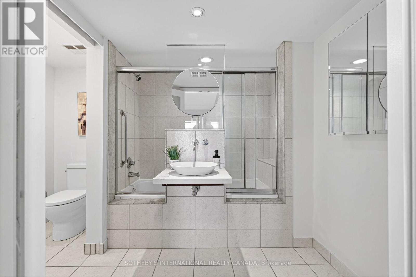 512 - 550 Queens Quay W, Toronto, Ontario  M5V 3M8 - Photo 28 - C12209623