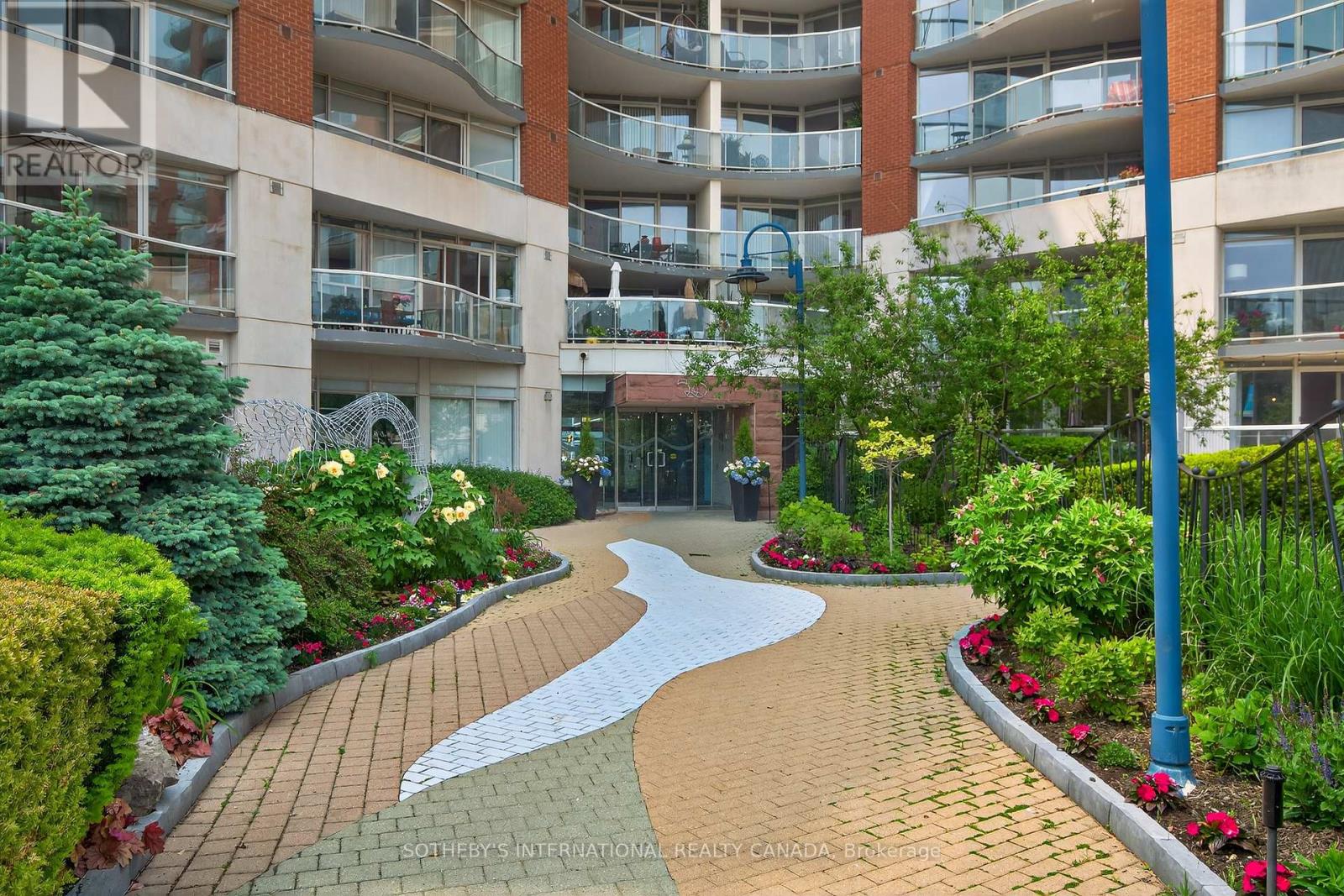 512 - 550 Queens Quay W, Toronto, Ontario  M5V 3M8 - Photo 30 - C12209623