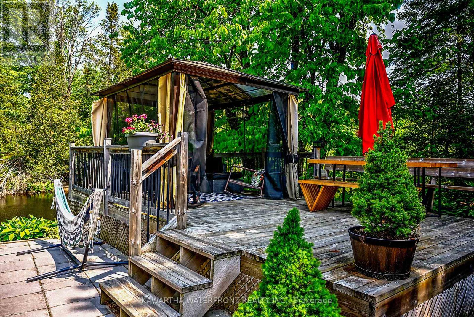 82 Kozy Kove Road, Kawartha Lakes, Ontario K0M 1C0 - Photo 23 - X12211053
