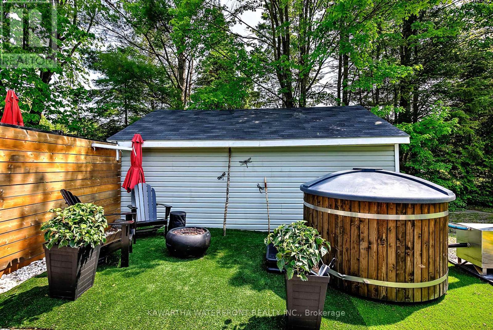 82 Kozy Kove Road, Kawartha Lakes, Ontario K0M 1C0 - Photo 25 - X12211053