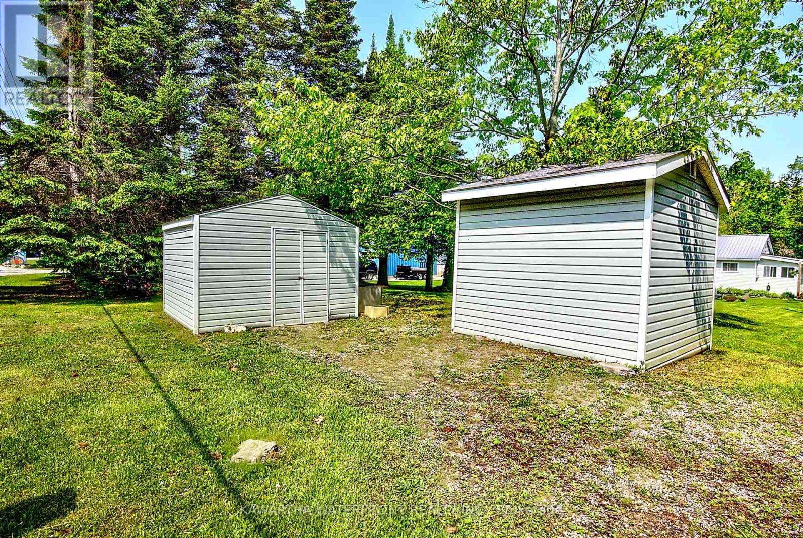 82 Kozy Kove Road, Kawartha Lakes, Ontario K0M 1C0 - Photo 27 - X12211053
