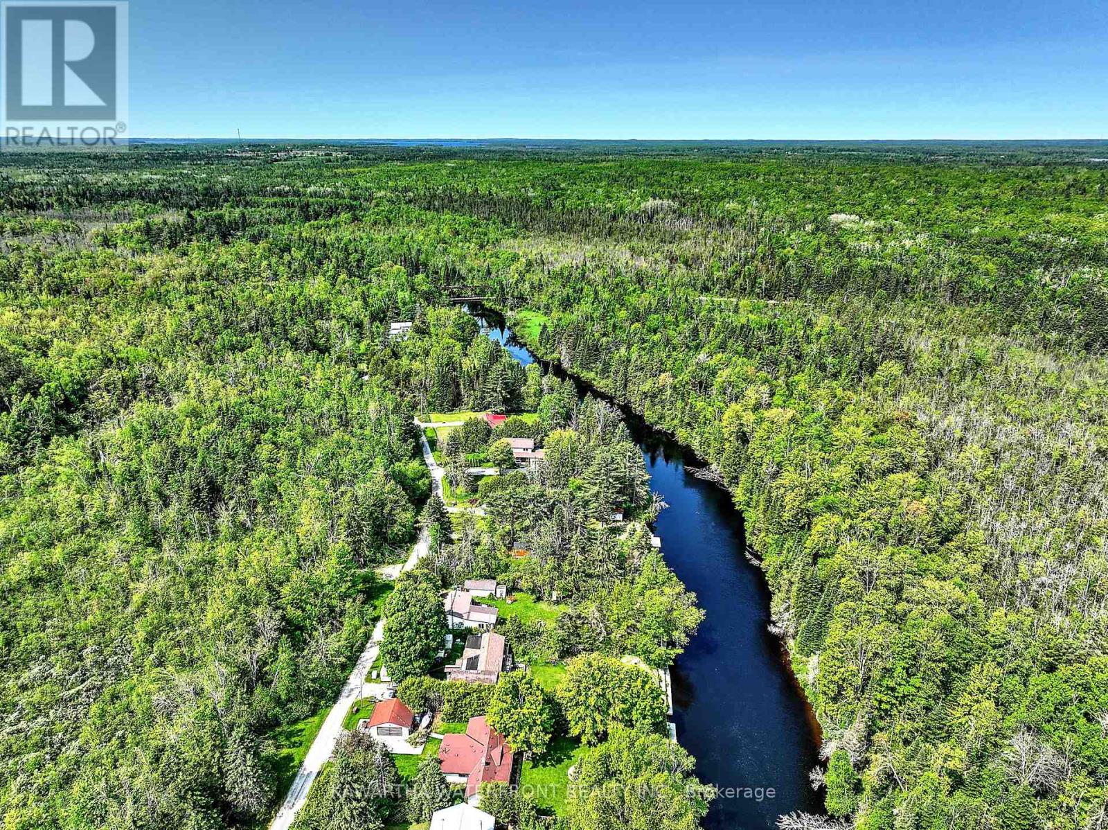 82 Kozy Kove Road, Kawartha Lakes, Ontario K0M 1C0 - Photo 30 - X12211053