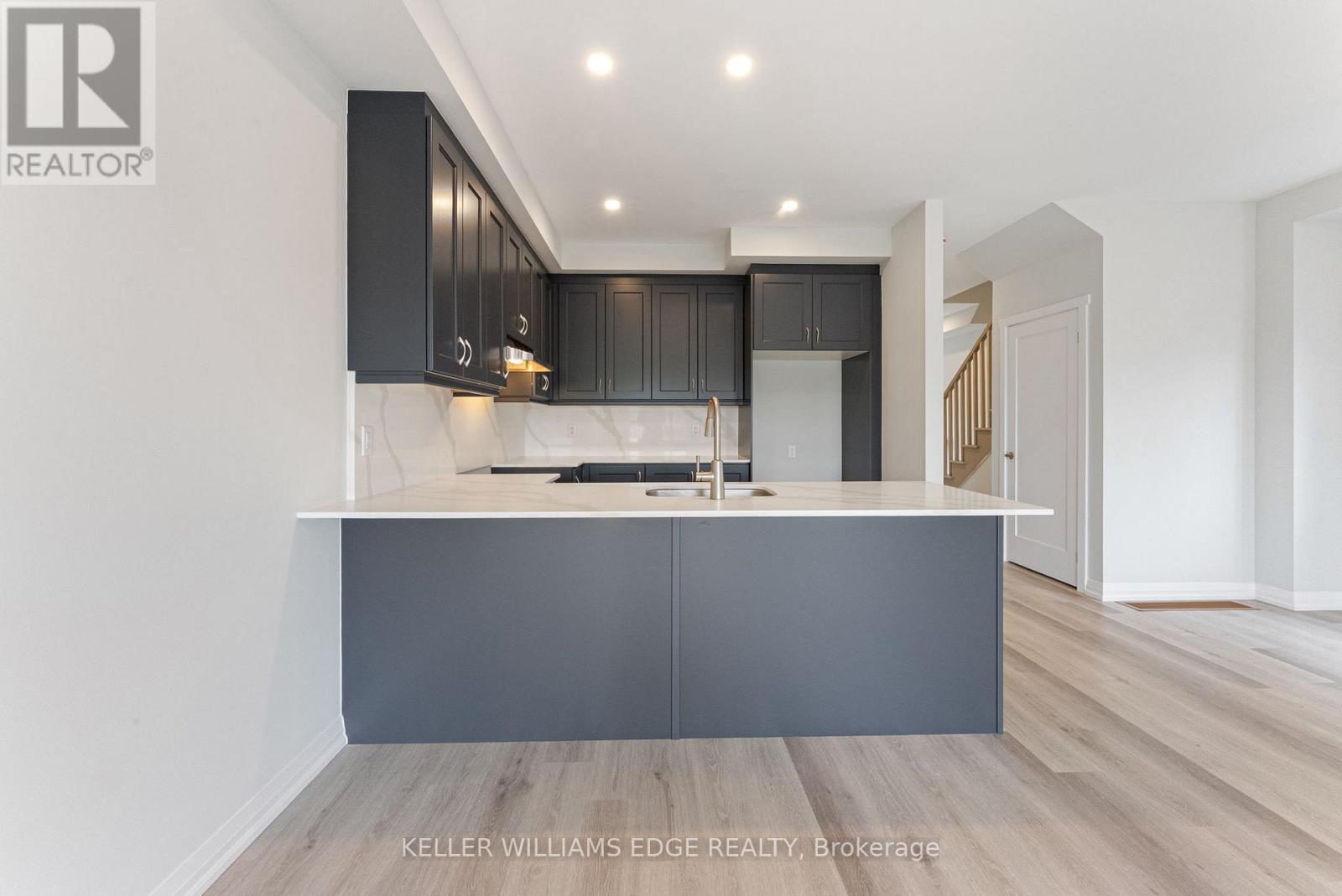 138 Lormont Boulevard, Hamilton (Stoney Creek Mountain), Ontario  L8J 0K2 - Photo 13 - X12210920