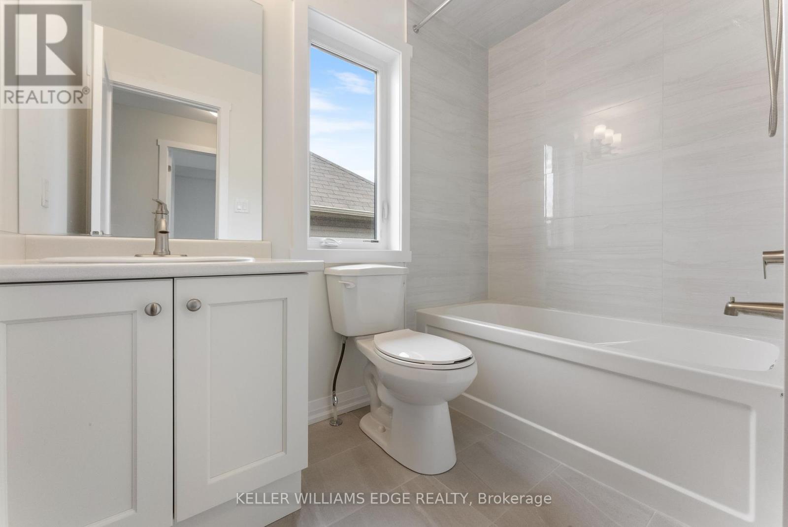 138 Lormont Boulevard, Hamilton (Stoney Creek Mountain), Ontario  L8J 0K2 - Photo 20 - X12210920