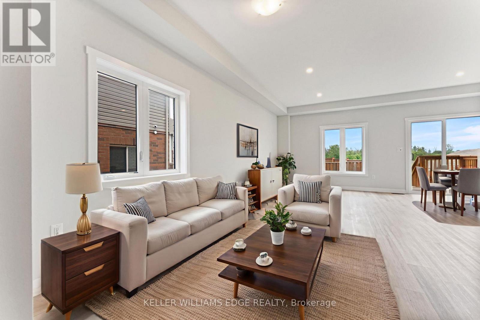 138 Lormont Boulevard, Hamilton (Stoney Creek Mountain), Ontario  L8J 0K2 - Photo 6 - X12210920