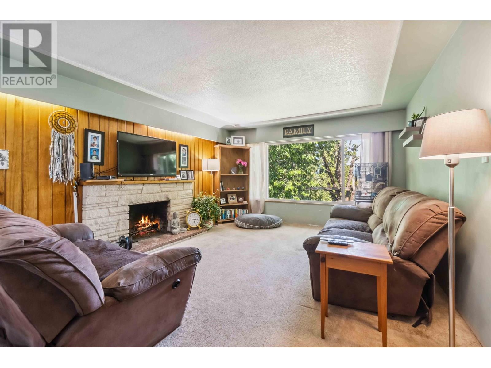 6259 Canada Way, Burnaby, British Columbia  V5E 3P1 - Photo 3 - R3013294