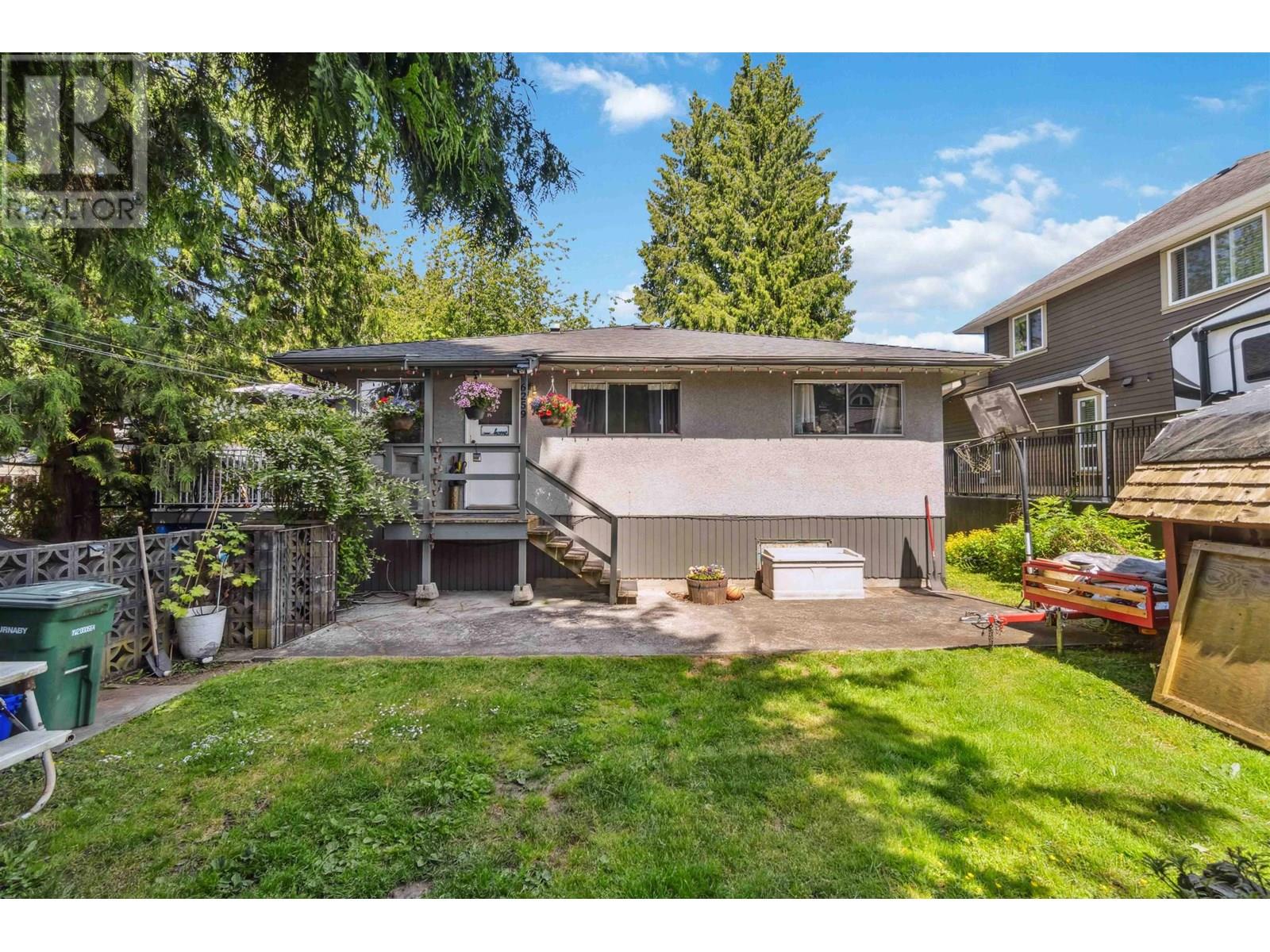 6259 Canada Way, Burnaby, British Columbia  V5E 3P1 - Photo 2 - R3013294