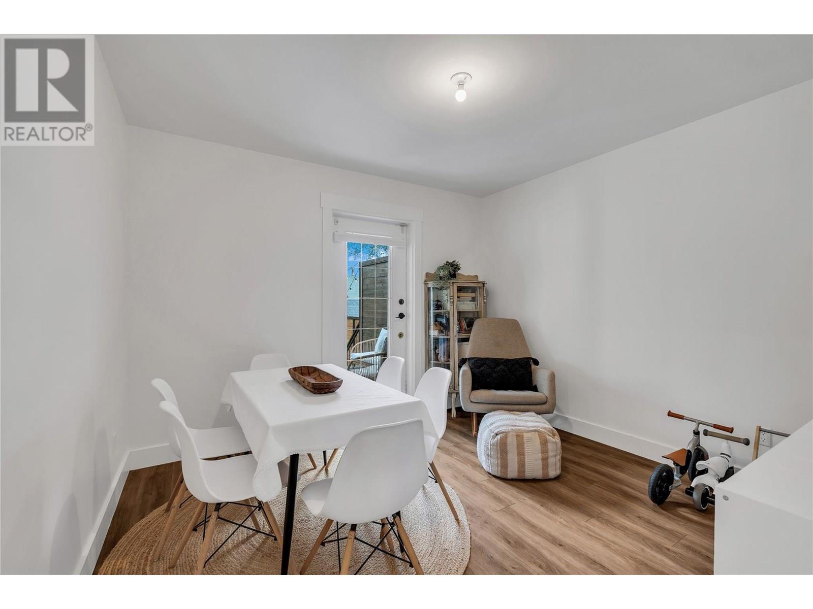 351 Eckhardt Avenue E, Penticton, British Columbia  V2A 1Z7 - Photo 13 - 10351693