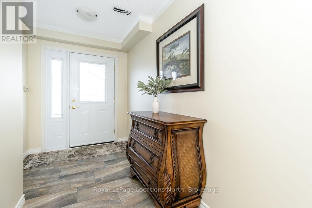6 - 4 Beck Boulevard, Penetanguishene, Ontario  L9M 2H3 - Photo 11 - S12211070