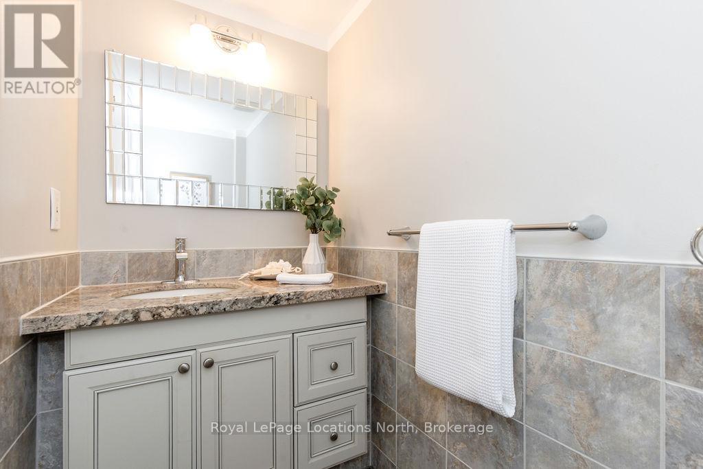 6 - 4 Beck Boulevard, Penetanguishene, Ontario  L9M 2H3 - Photo 12 - S12211070