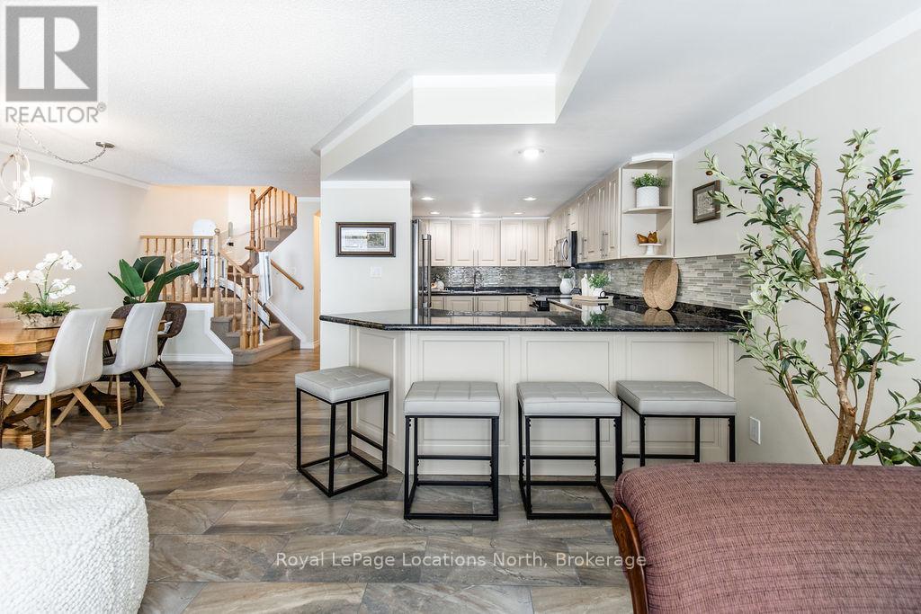 6 - 4 Beck Boulevard, Penetanguishene, Ontario  L9M 2H3 - Photo 14 - S12211070