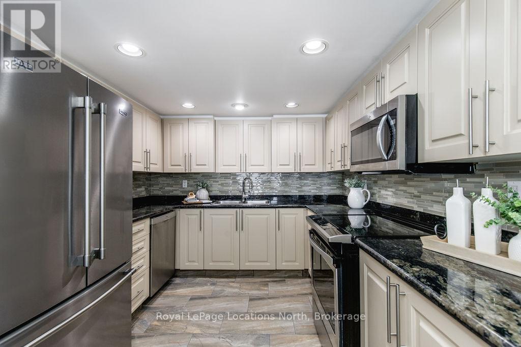 6 - 4 Beck Boulevard, Penetanguishene, Ontario  L9M 2H3 - Photo 17 - S12211070