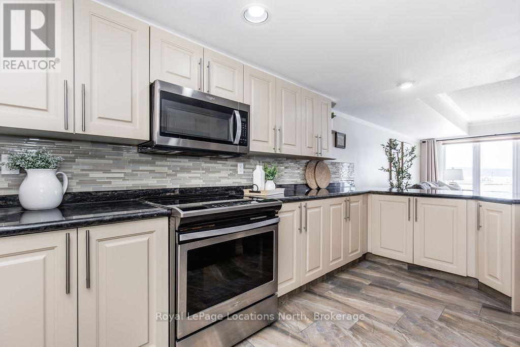 6 - 4 Beck Boulevard, Penetanguishene, Ontario  L9M 2H3 - Photo 18 - S12211070