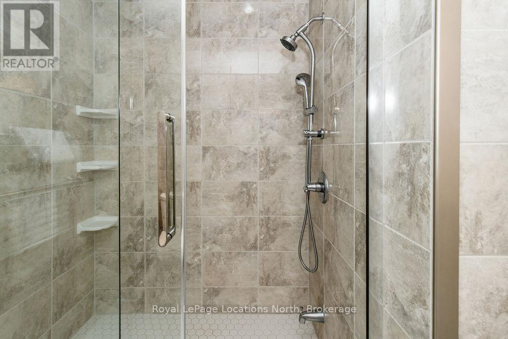 6 - 4 Beck Boulevard, Penetanguishene, Ontario  L9M 2H3 - Photo 31 - S12211070