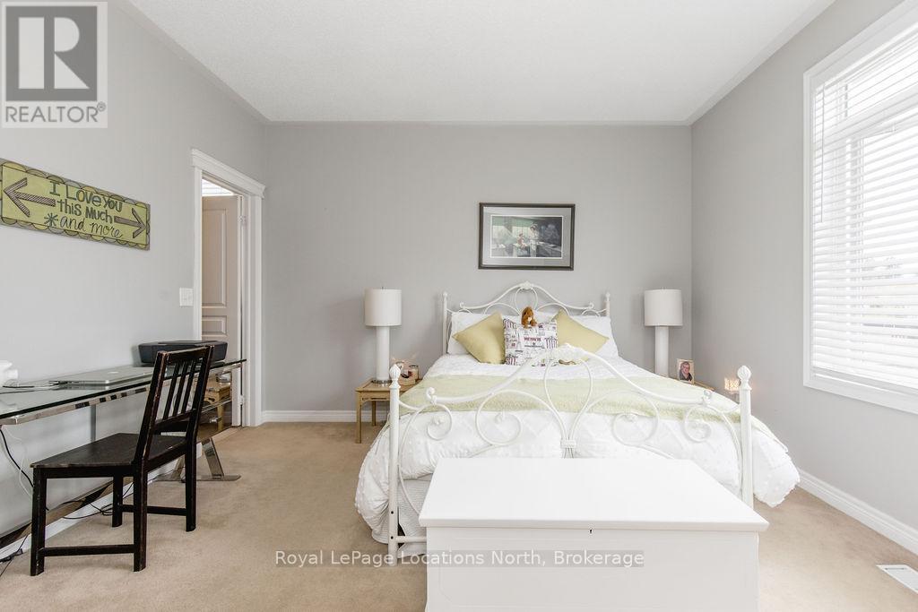 4 Broadpoint Street, Wasaga Beach, Ontario  L9Z 3B8 - Photo 18 - S12211090