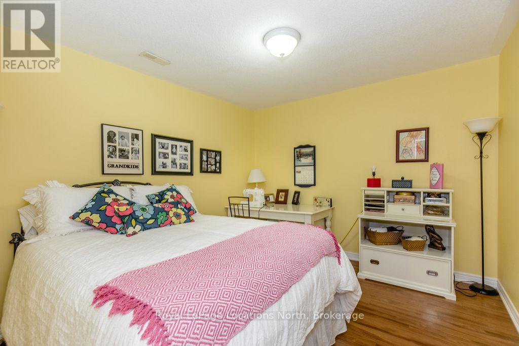 4 Broadpoint Street, Wasaga Beach, Ontario  L9Z 3B8 - Photo 23 - S12211090