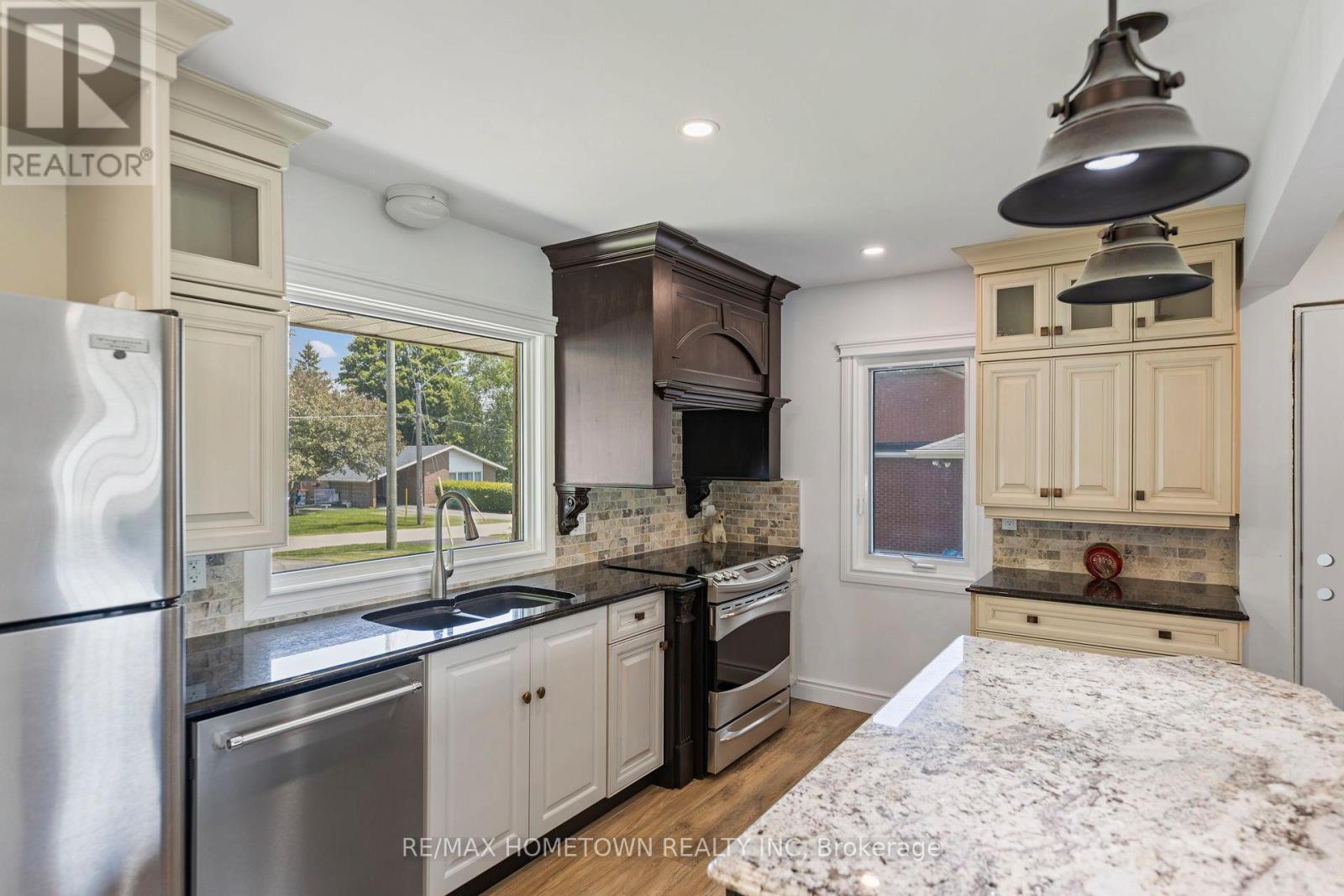 49 Fairway Crescent, Brockville, Ontario  K6V 3V1 - Photo 10 - X12211014