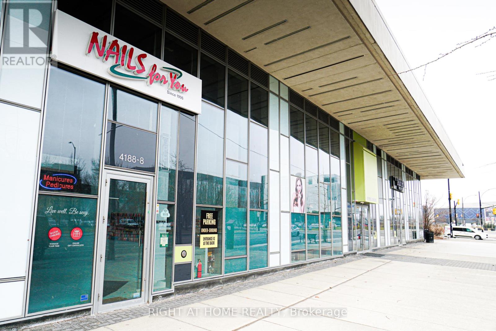 8 - 4188 Living Arts Drive, Mississauga (City Centre), Ontario  L5B 0H7 - Photo 2 - W12054492