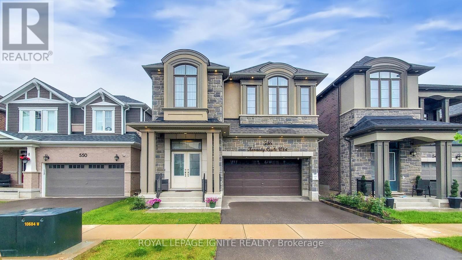 546 Kennedy Circle W, Milton, Ontario  L9T 7E7 - Photo 2 - W12210662