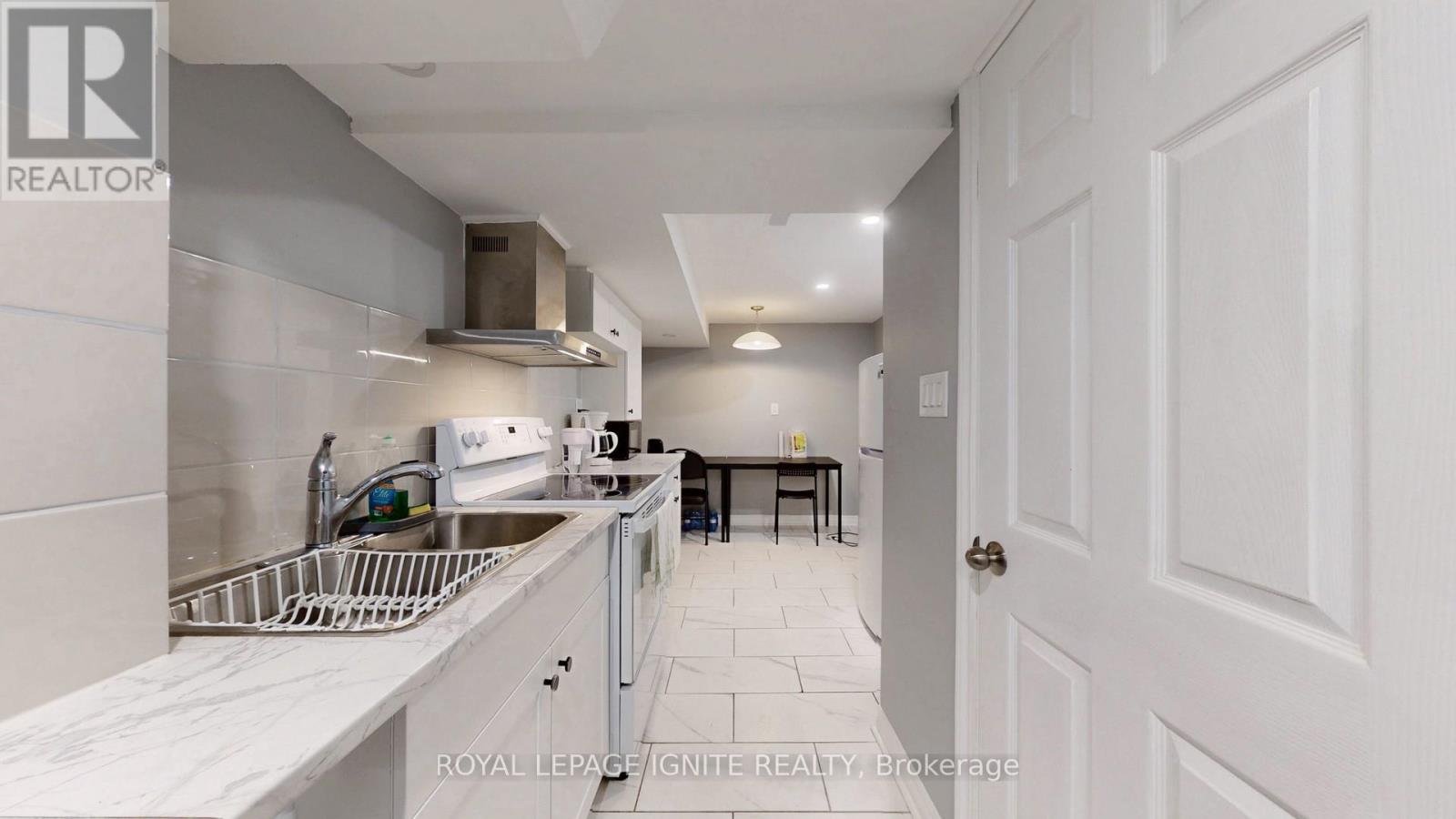 546 Kennedy Circle W, Milton, Ontario  L9T 7E7 - Photo 31 - W12210662