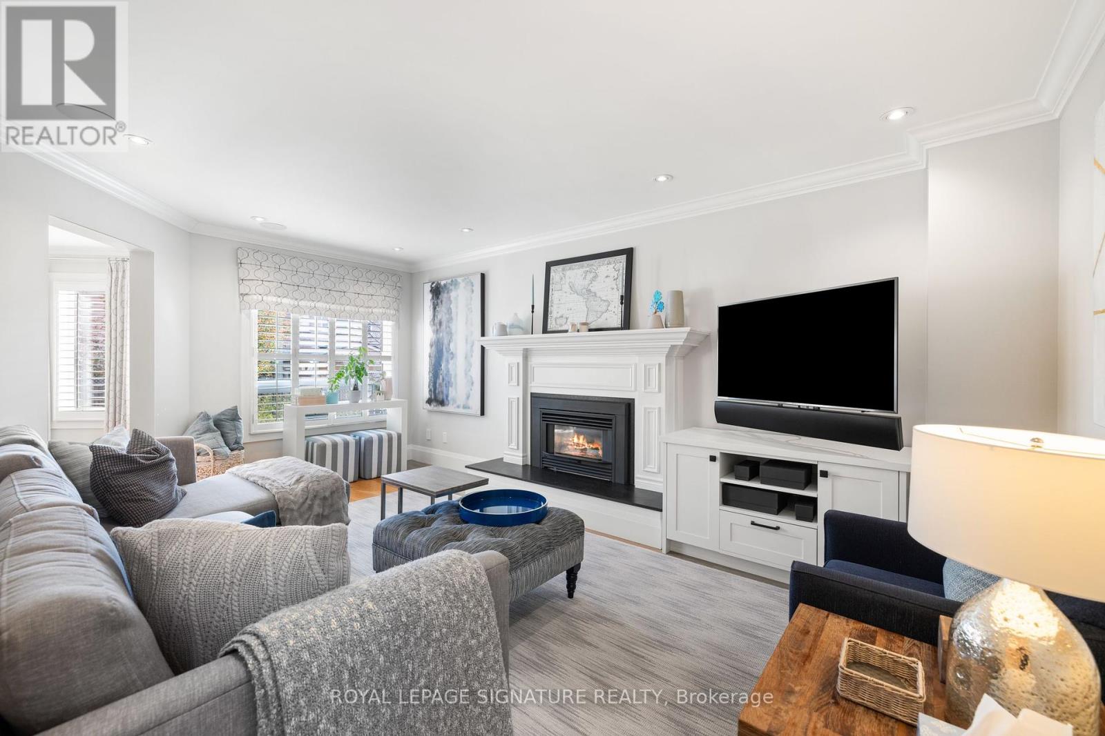 23 Hutton Crescent, Caledon, Ontario  L7C 1A3 - Photo 12 - W12210752