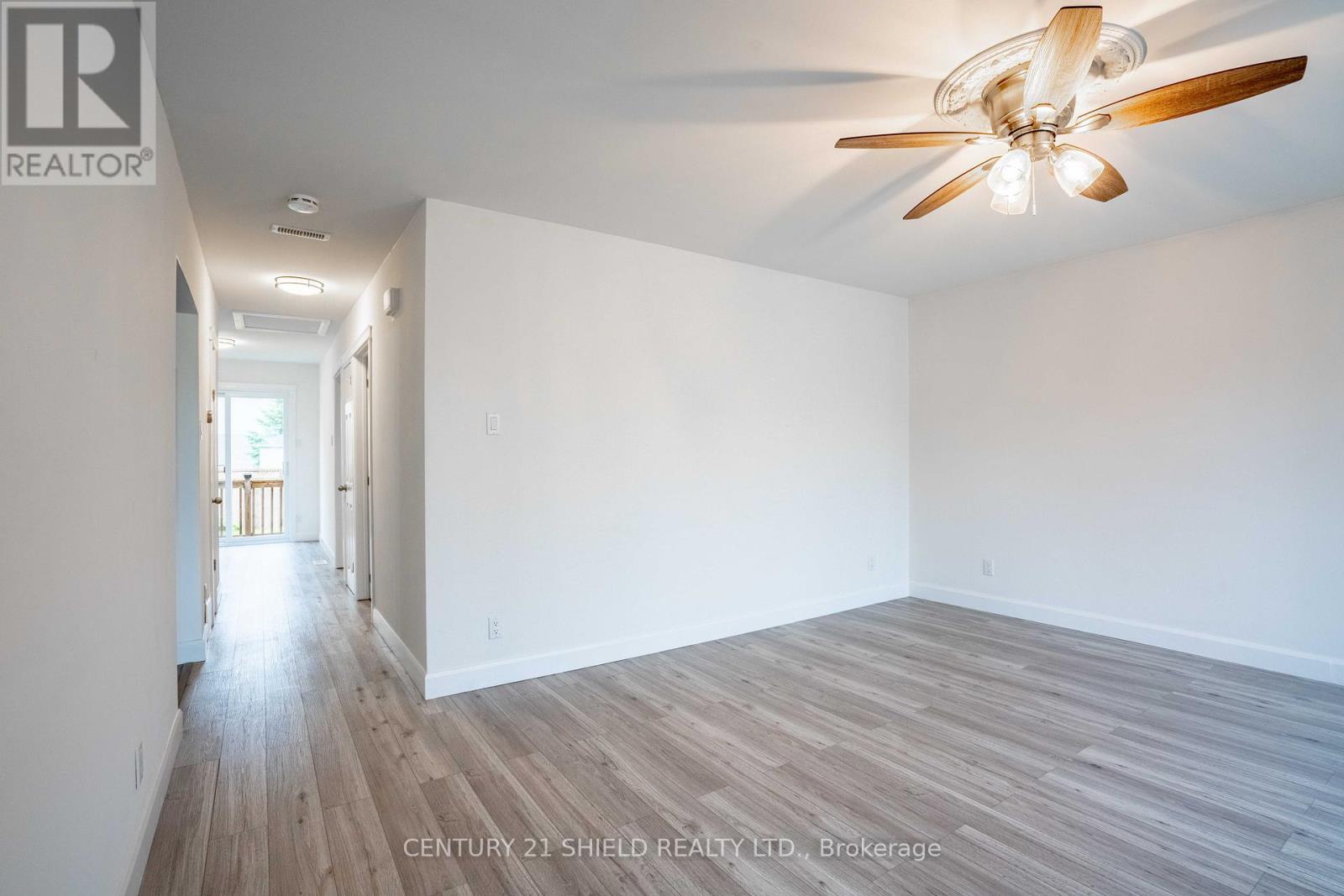 519 Anthony Street, Cornwall, Ontario  K6H 5L1 - Photo 3 - X12210981