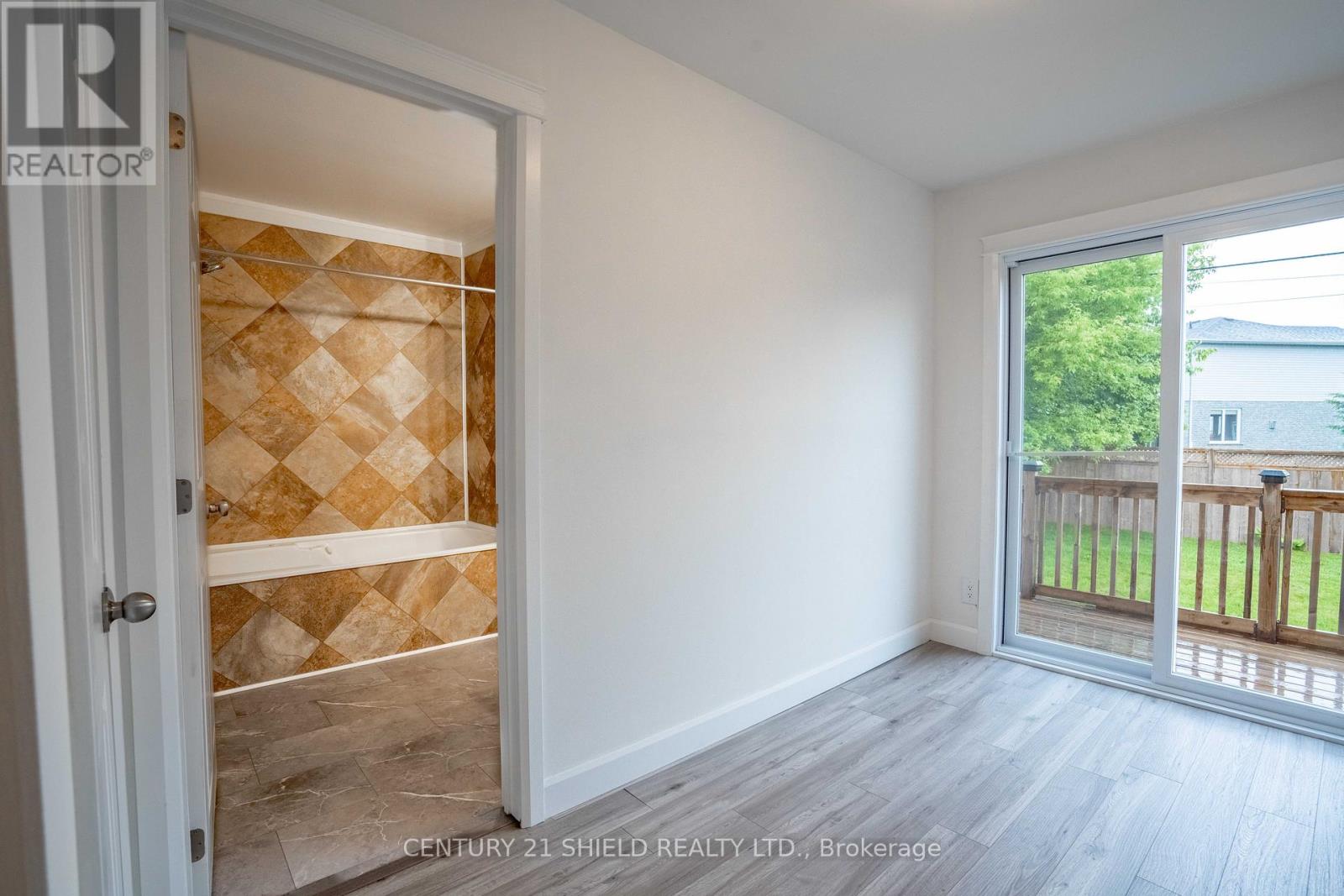 519 Anthony Street, Cornwall, Ontario  K6H 5L1 - Photo 9 - X12210981