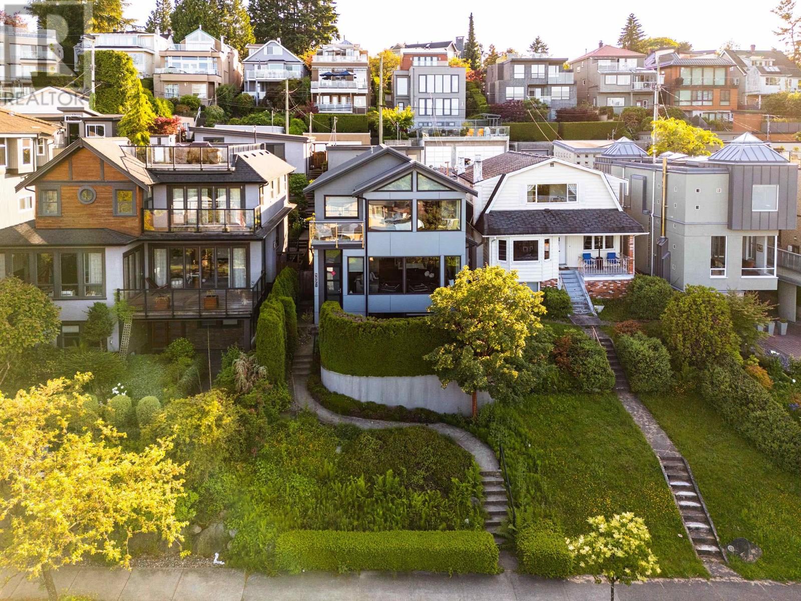 4371 PUGET DRIVE, Vancouver, British Columbia