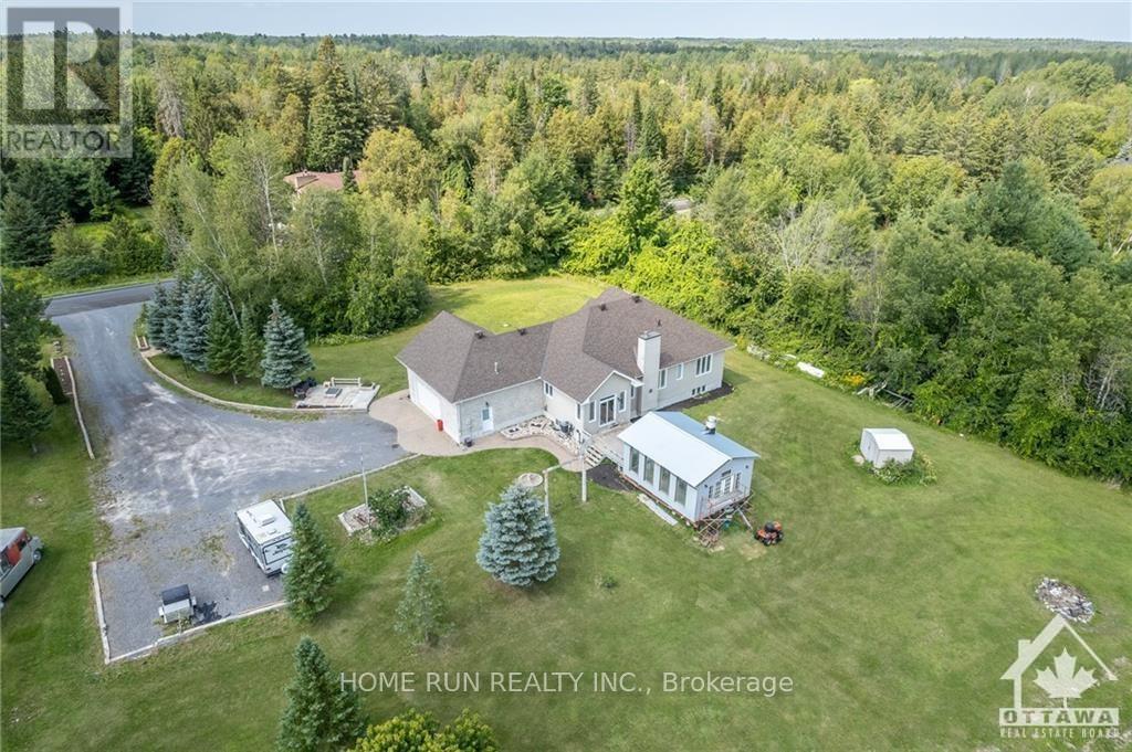 840 David Manchester Road, Ottawa, Ontario  K0A 1L0 - Photo 3 - X12210979