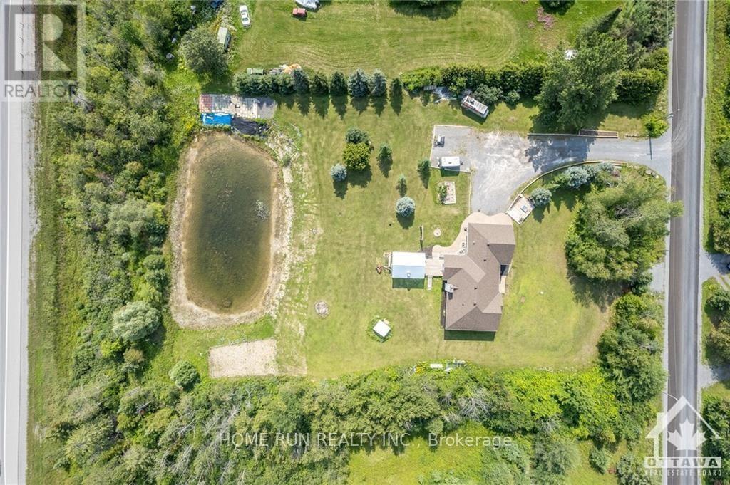 840 David Manchester Road, Ottawa, Ontario  K0A 1L0 - Photo 4 - X12210979