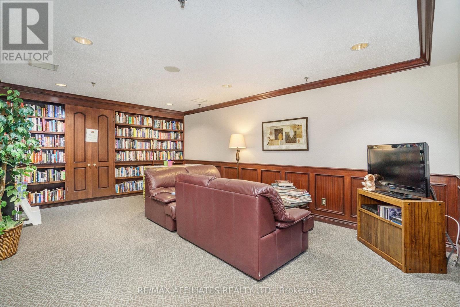 211 - 1705 Playfair Drive, Ottawa, Ontario  K1H 8P6 - Photo 33 - X12211010