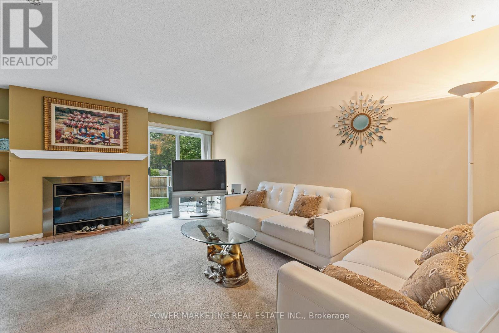 1954 Ashmont Street, Ottawa, Ontario  K1C 7B9 - Photo 11 - X12211012