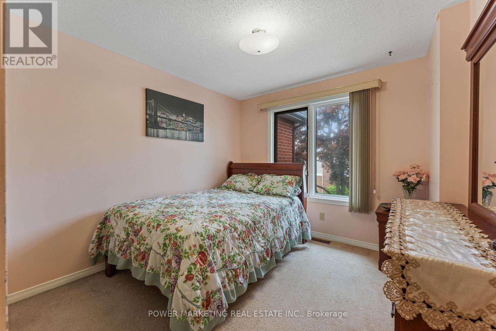 1954 Ashmont Street, Ottawa, Ontario  K1C 7B9 - Photo 17 - X12211012