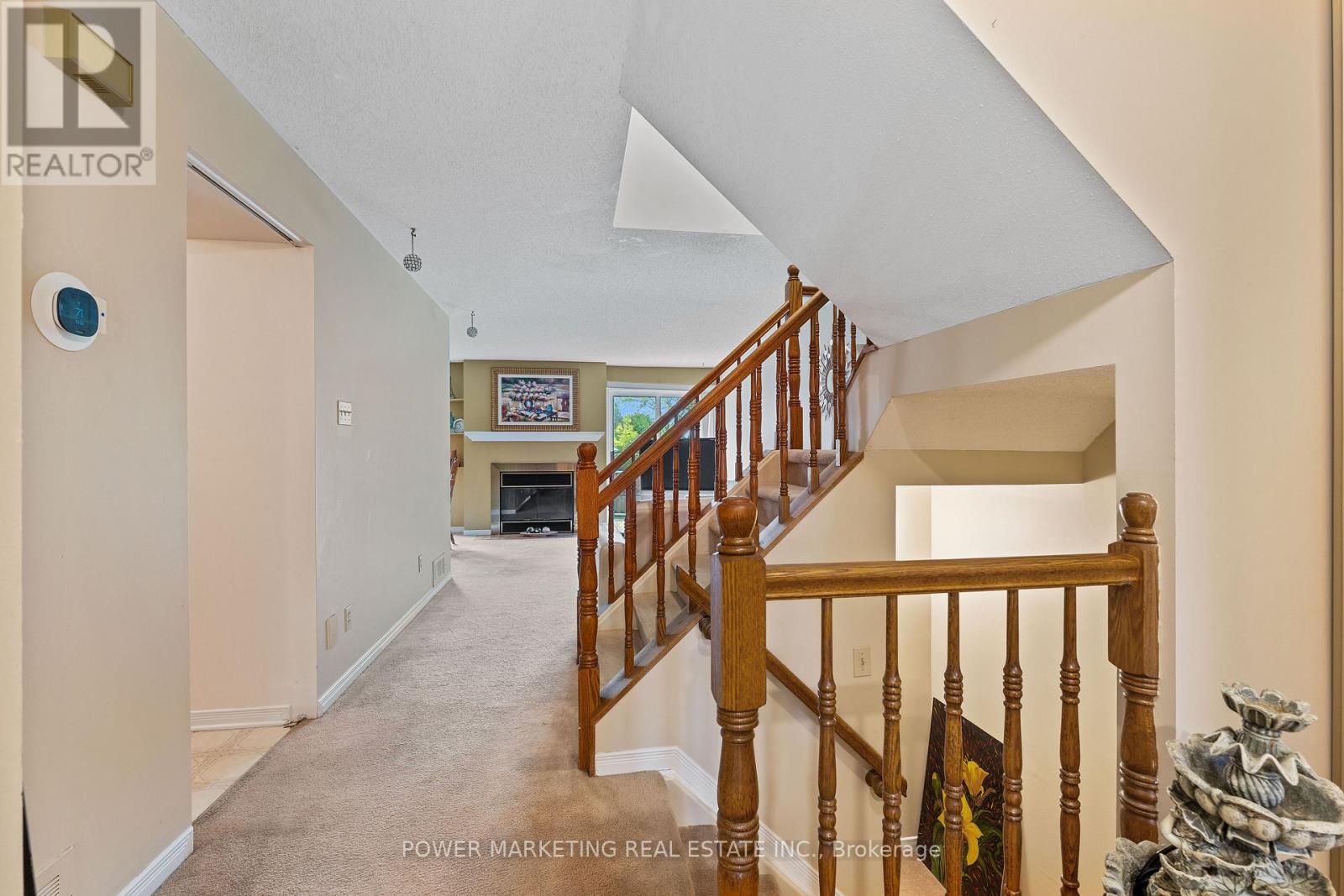 1954 Ashmont Street, Ottawa, Ontario  K1C 7B9 - Photo 5 - X12211012