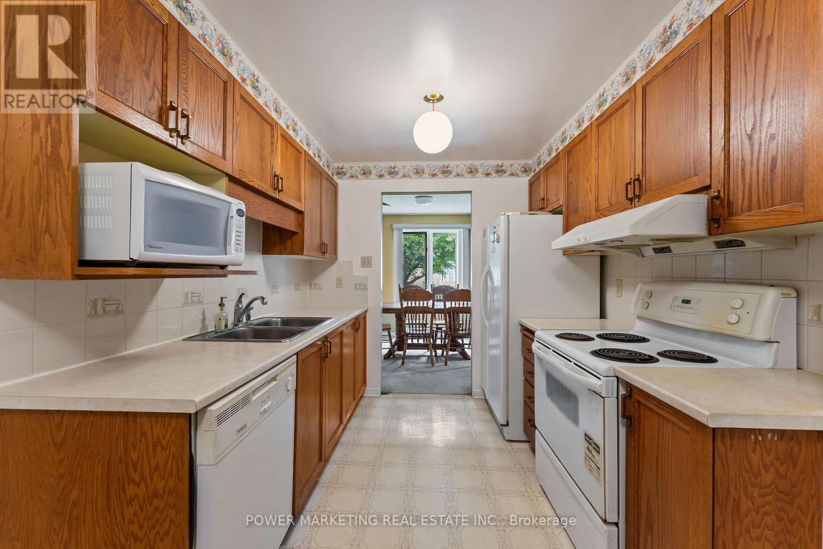 1954 Ashmont Street, Ottawa, Ontario  K1C 7B9 - Photo 7 - X12211012