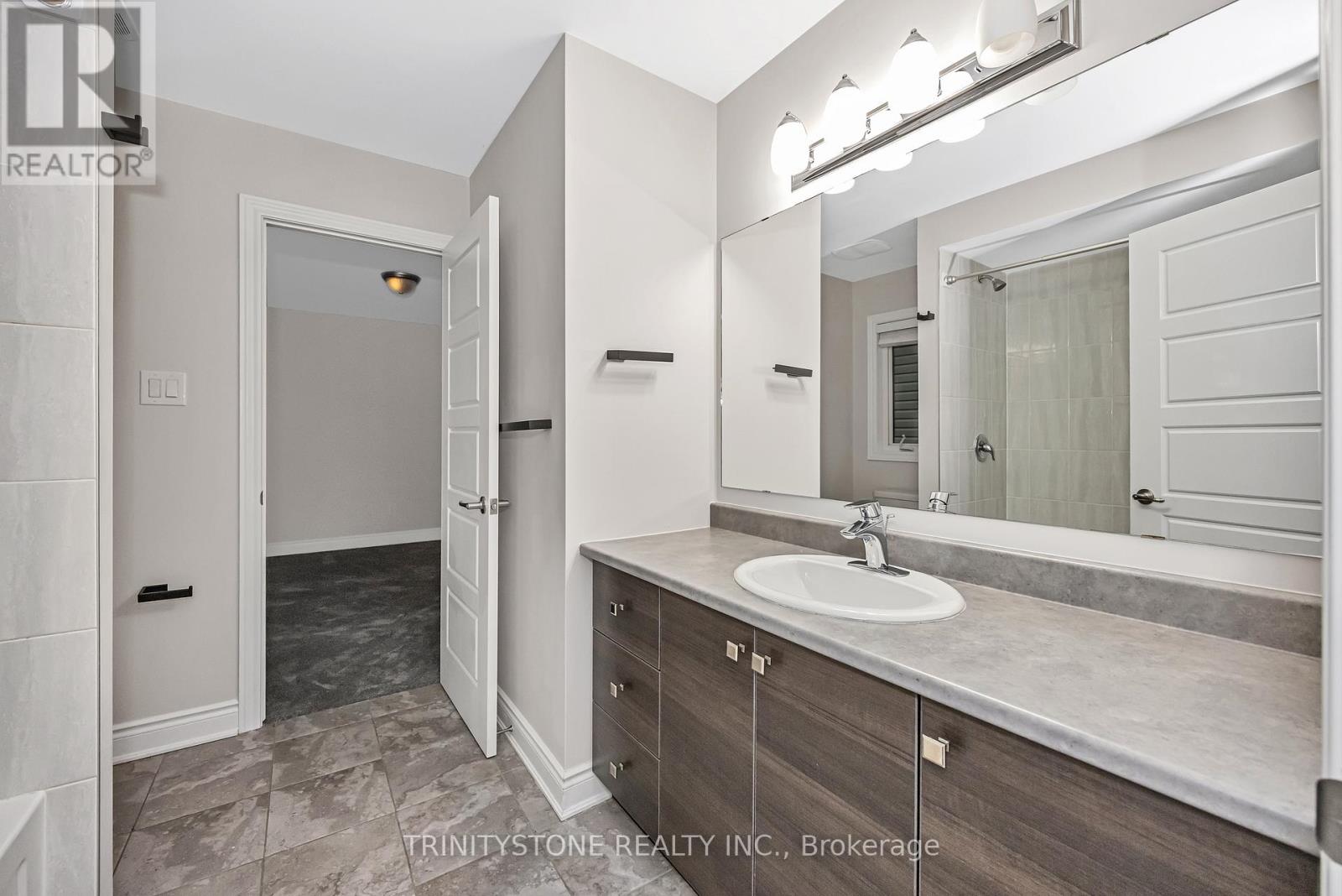 615 Parade Drive, Ottawa, Ontario  K2S 0Y7 - Photo 36 - X12211013