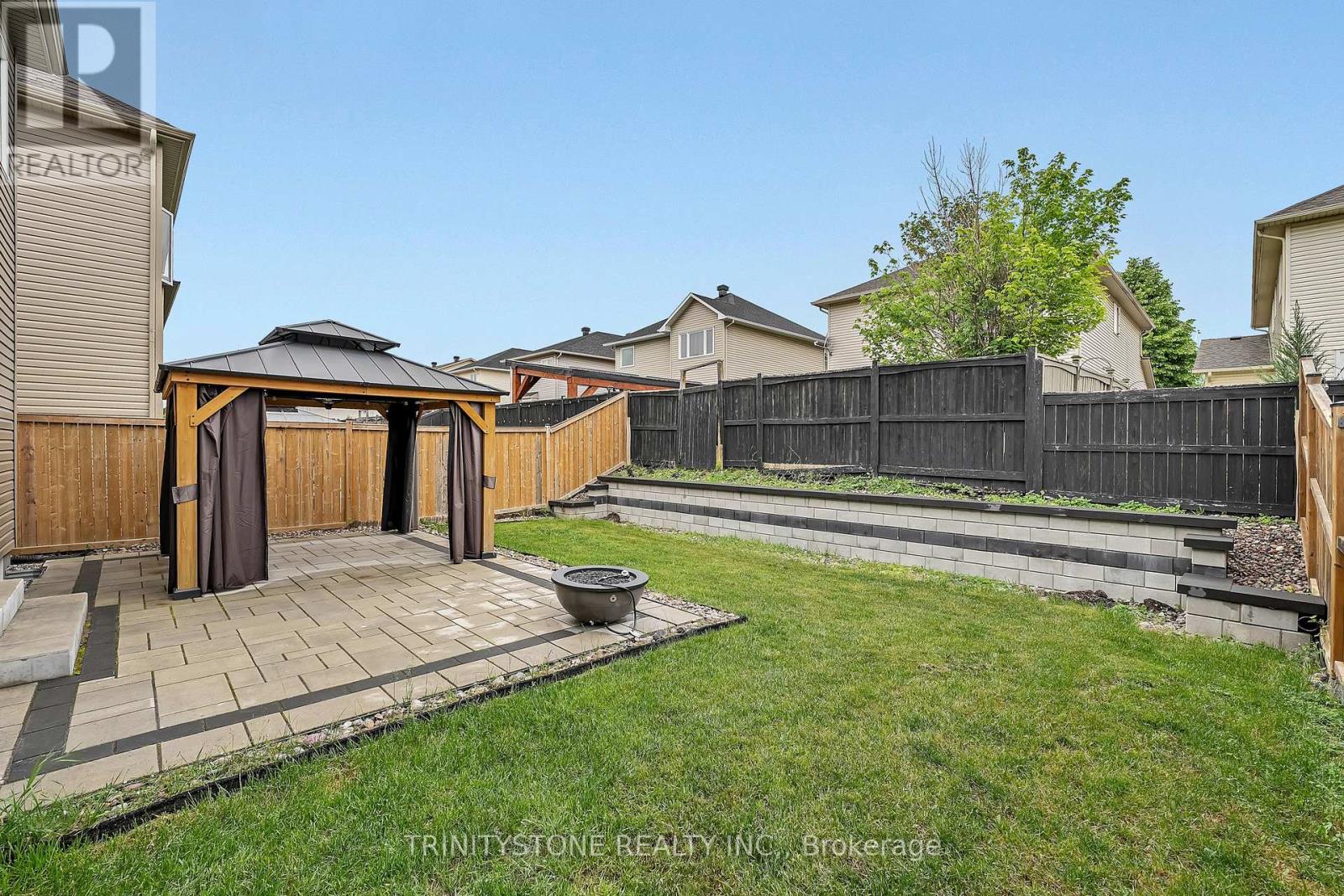 615 Parade Drive, Ottawa, Ontario  K2S 0Y7 - Photo 46 - X12211013