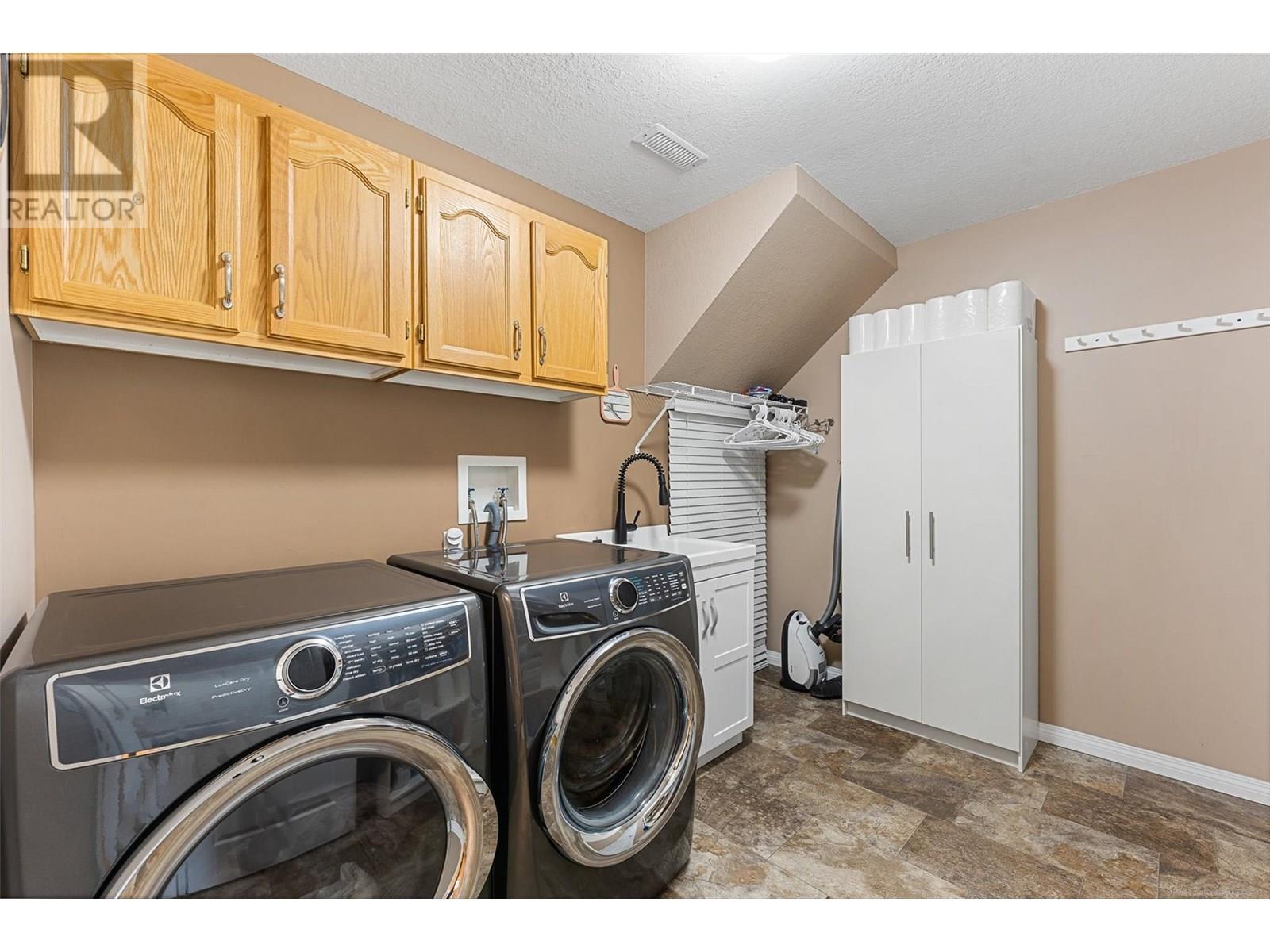5805 Richfield Drive, Vernon, British Columbia  V1H 1A7 - Photo 29 - 10351687