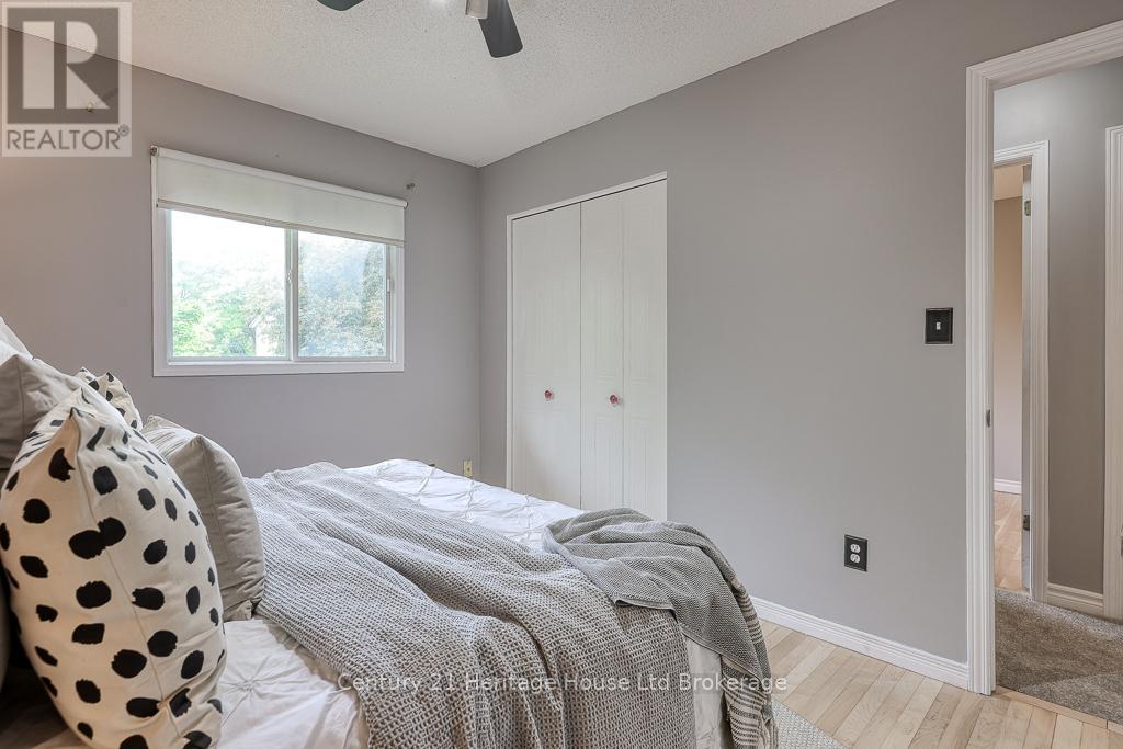 1035 Pearson Drive, Woodstock (Woodstock - North), Ontario  N4S 8V1 - Photo 21 - X12211050
