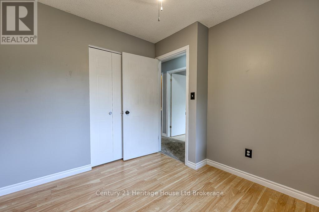 1035 Pearson Drive, Woodstock (Woodstock - North), Ontario  N4S 8V1 - Photo 25 - X12211050