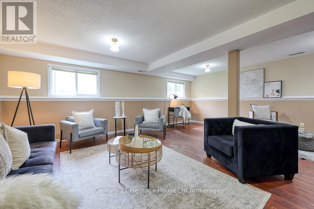 1035 Pearson Drive, Woodstock (Woodstock - North), Ontario  N4S 8V1 - Photo 29 - X12211050