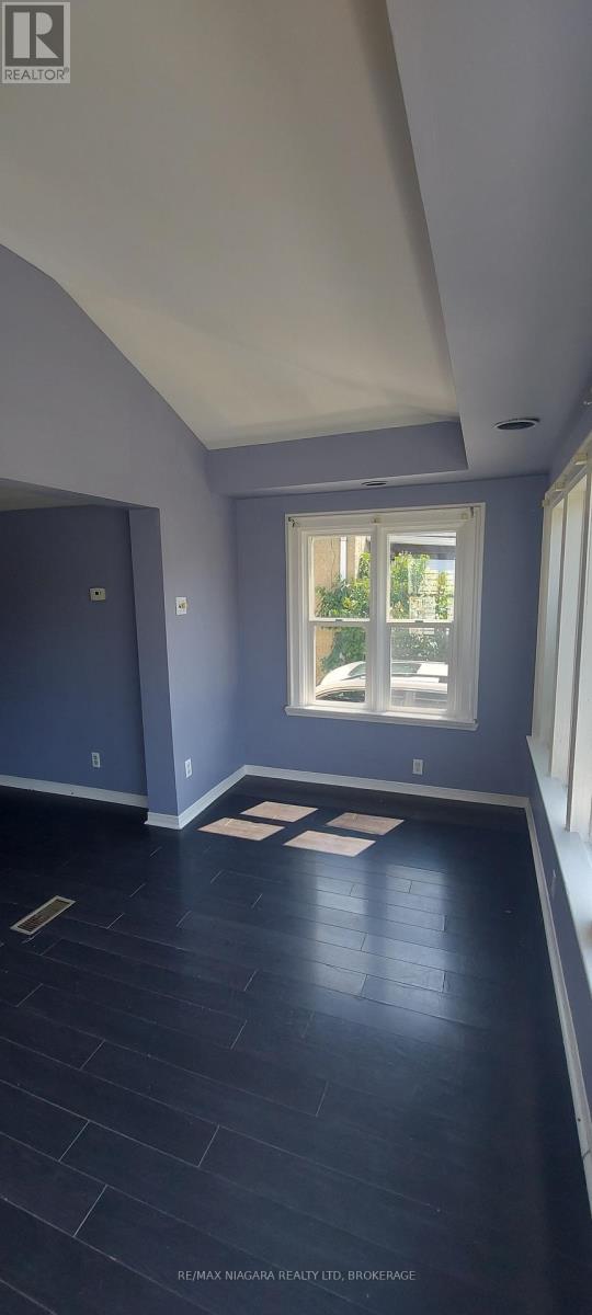 76 Sixth Street, Welland (Lincoln/crowland), Ontario  L3B 5A8 - Photo 11 - X12136895