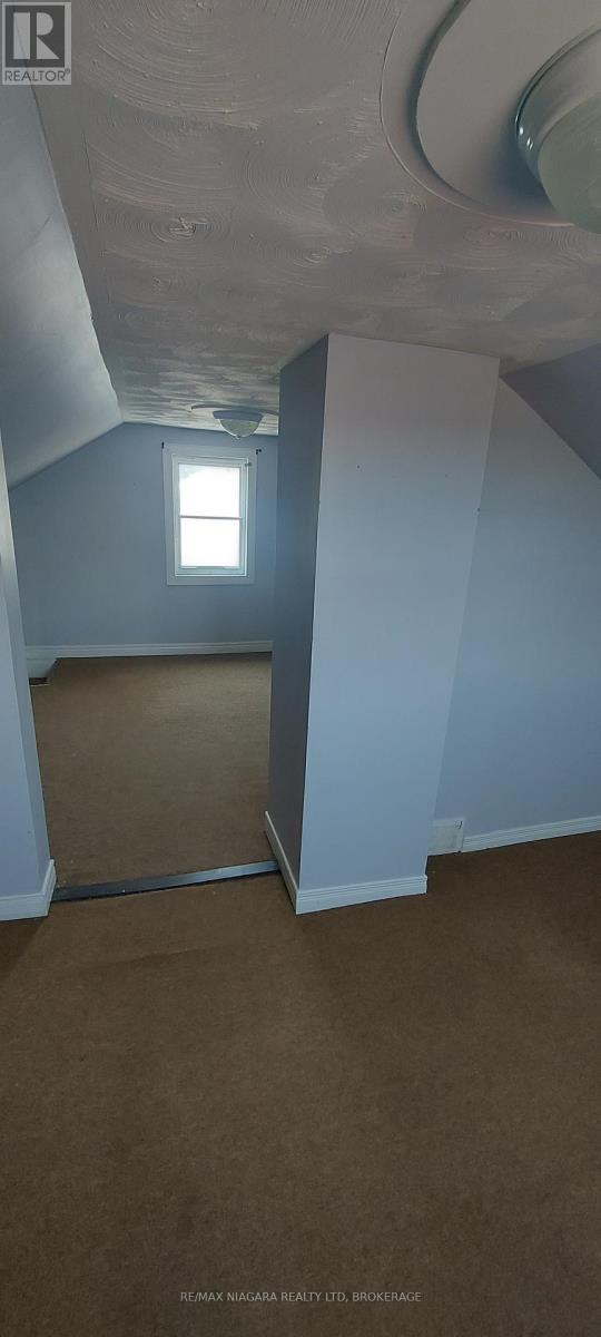 76 Sixth Street, Welland (Lincoln/crowland), Ontario  L3B 5A8 - Photo 31 - X12136895