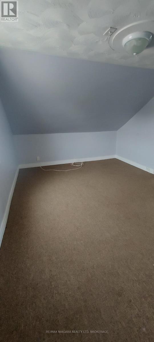 76 Sixth Street, Welland (Lincoln/crowland), Ontario  L3B 5A8 - Photo 29 - X12136895